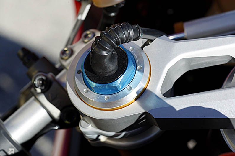 Frente a frente: BMW S1000RR, HP4, Ducati Panigale, Panigale S