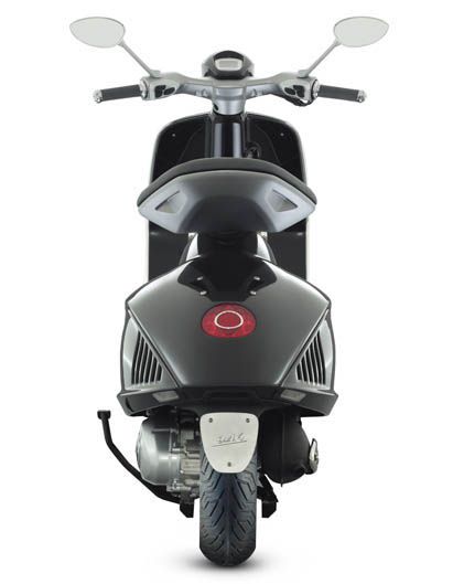 Vespa 946