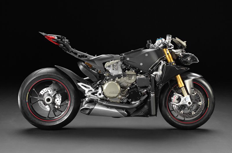 Comparativa Ducati 1199 Panigale y KTM RC8 R