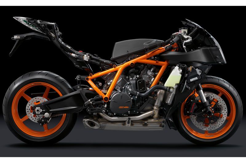 Comparativa Ducati 1199 Panigale y KTM RC8 R