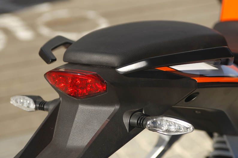 KTM Duke 200