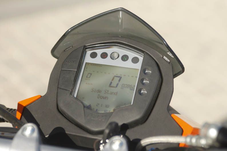 Display digital de la KTM Duke 200