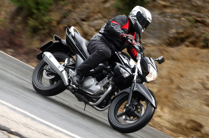 Suzuki Inazuma 250
