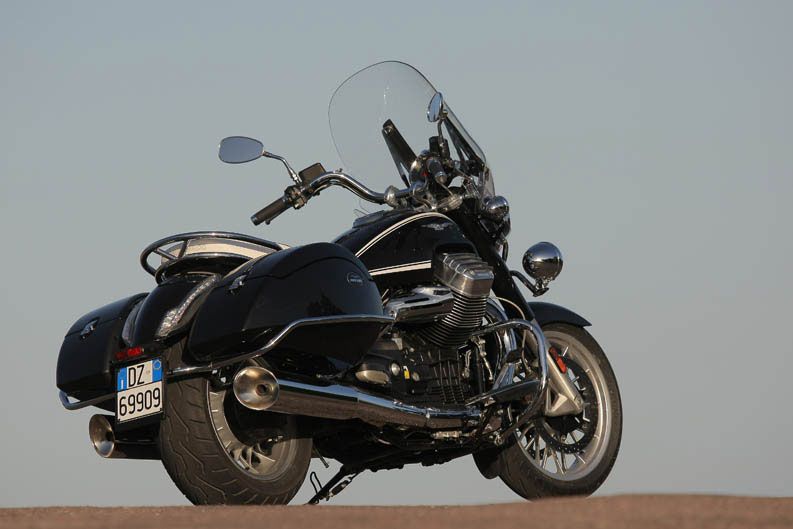 Moto Guzzi California 1400 Touring