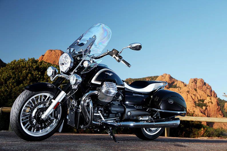 Moto Guzzi California 1400 Touring