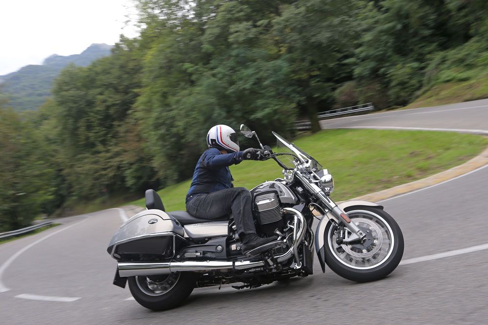Moto Guzzi California 1400 Touring. Galería de fotos