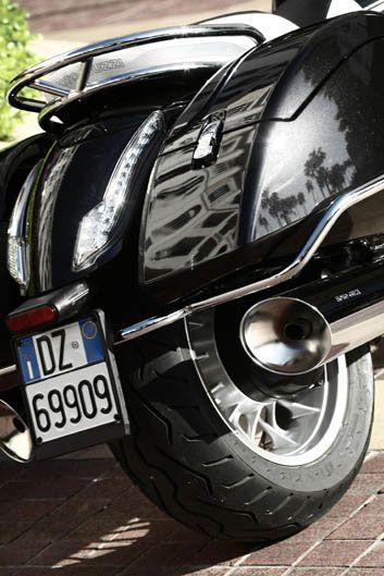 Moto Guzzi California 1400 Touring