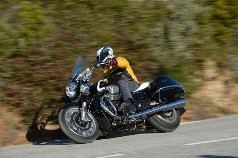 Moto Guzzi California 1400 Touring