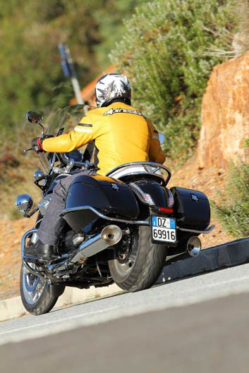 Moto Guzzi California 1400 Touring