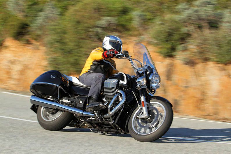 Moto Guzzi California 1400 Touring