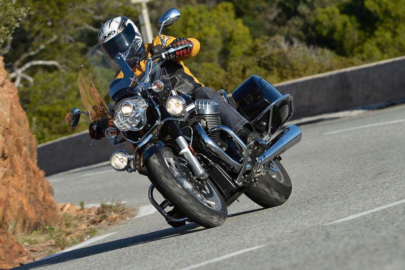 Moto Guzzi California 1400 Touring