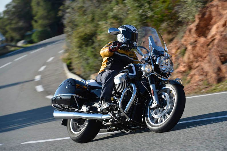 Moto Guzzi California 1400 Touring