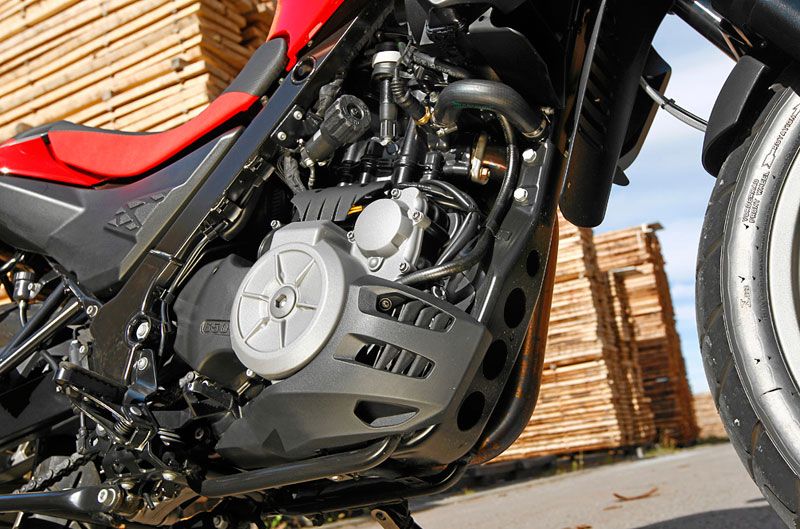 Comparativa BMW G 650 GS y Husqvarna TR650 Strada