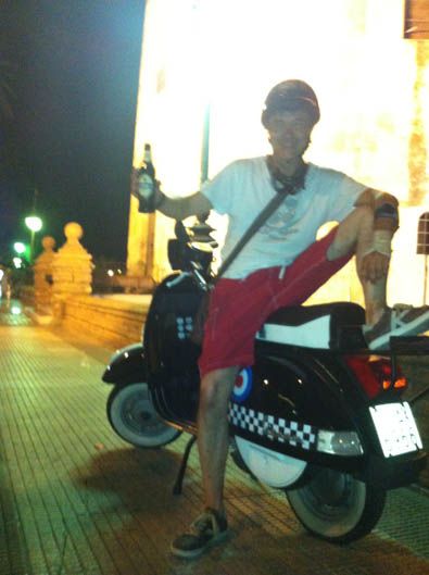 Vuelta a España en Vespa.