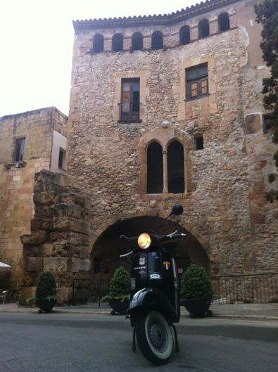 Vuelta a España en Vespa.