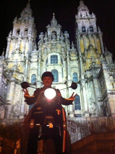 Vuelta a España en Vespa.