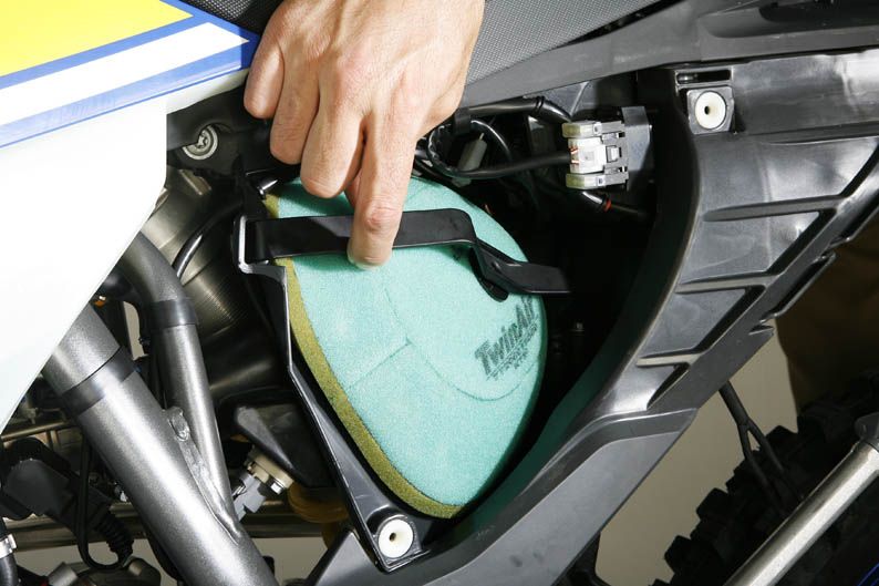 Comparativa Enduro: Husaberg FE 250 vs KTM EXCF 250
