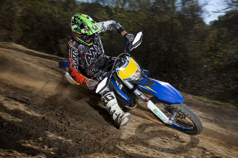 Comparativa Enduro: Husaberg FE 250 vs KTM EXCF 250