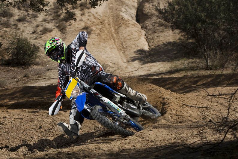 Comparativa Enduro: Husaberg FE 250 vs KTM EXCF 250