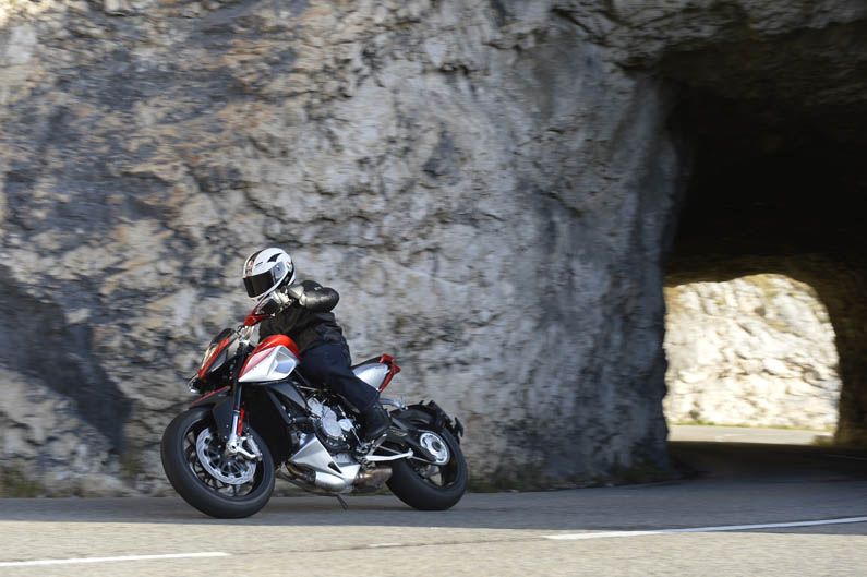 MV Agusta Rivale 800