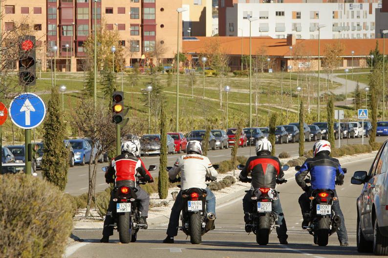 Comparativa Naked: Honda NC700S, Kawasaki ER-6N, Suzuki Gladius 650, Yamaha XJ6