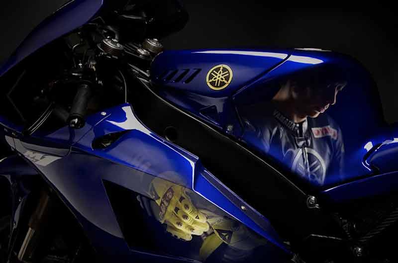 Las primeras fotos de Lorenzo y Rossi en Yamaha