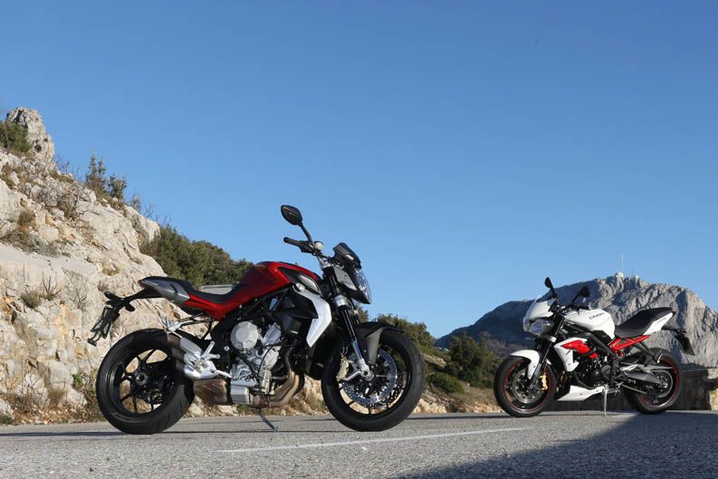 Comparativa MV Agusta Brutale 800 vs Triumph Street Triple R
