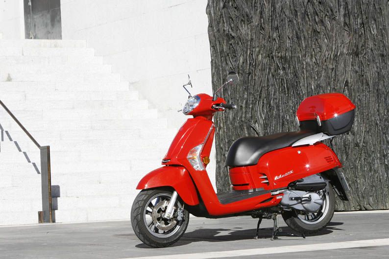 Comparativa scooter: Kymko Like vs Lambretta LN 125