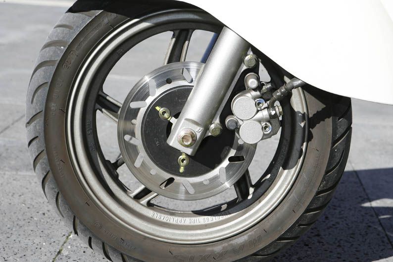 Comparativa scooter: Kymko Like vs Lambretta LN 125