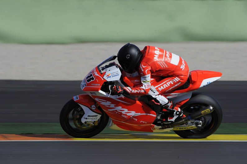 Entrenamientos Moto 2 en Valencia. Día 1.