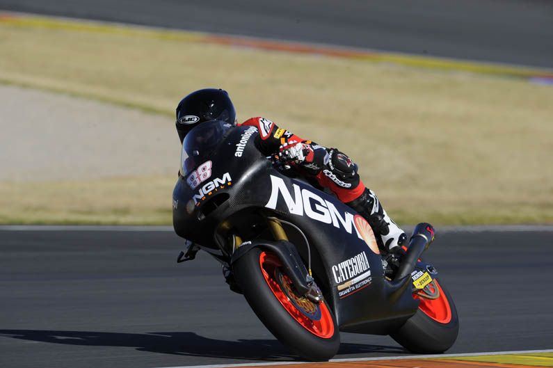 Entrenamientos Moto 2 en Valencia. Día 1.