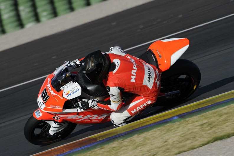 Entrenamientos Moto 2 en Valencia. Día 1.