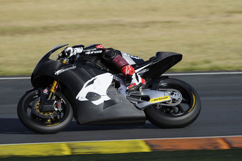 Entrenamientos Moto 2 en Valencia. Día 1.
