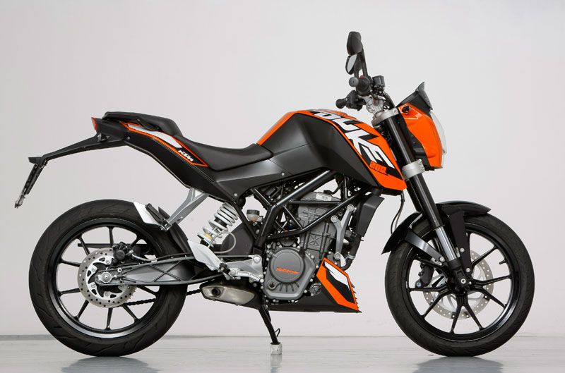 Comparativa: Honda CBR250 R ABS, KTM 200 Duke y Suzuki Inazuma
