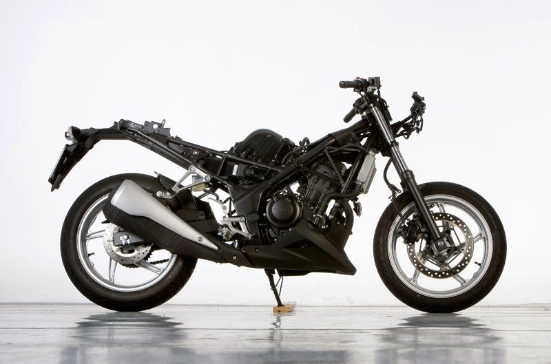 Comparativa: Honda CBR250 R ABS, KTM 200 Duke y Suzuki Inazuma