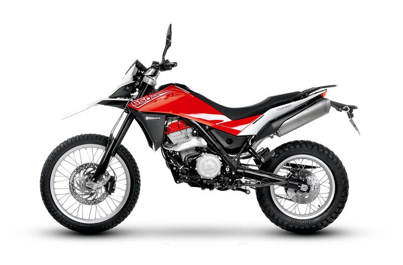 Comparativa trail monocilidricas: Husqvarna TR 650 Terra, KTM 690 Enduro R y Yamaha XT 660 R