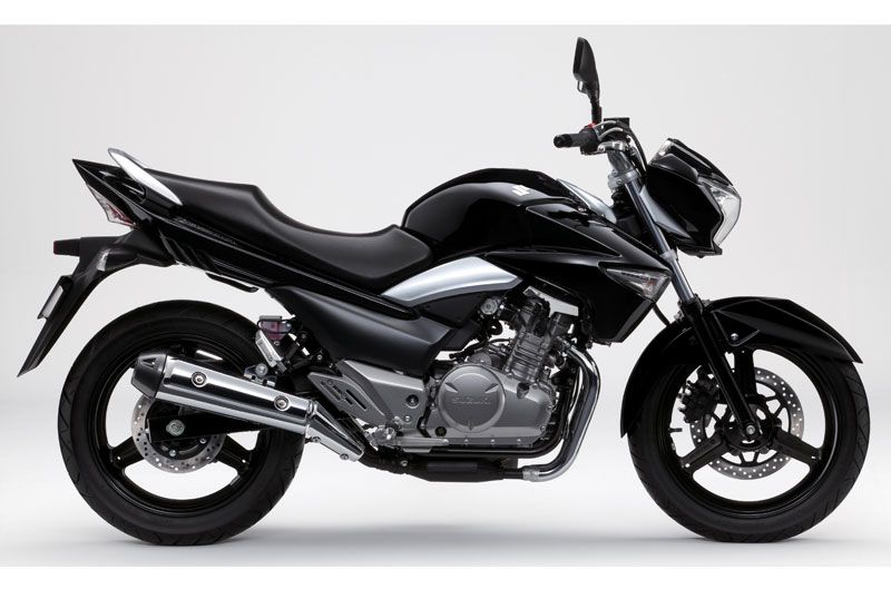 Comparativa: Honda CBR250 R ABS, KTM 200 Duke y Suzuki Inazuma