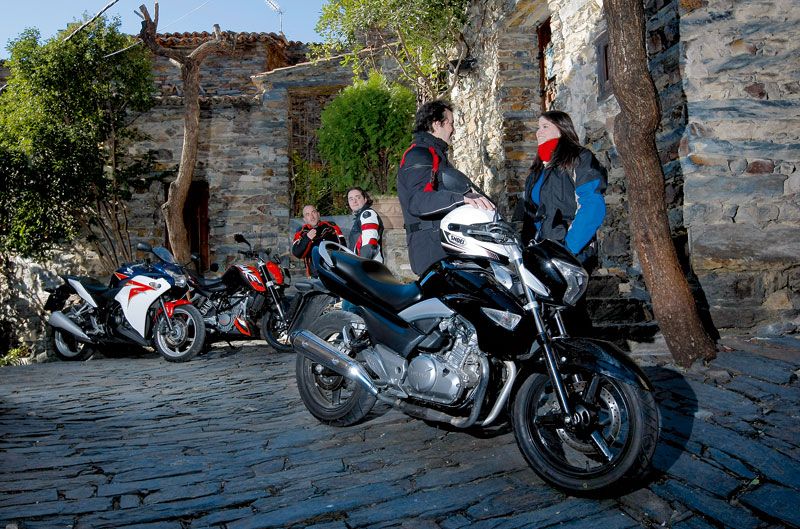 Comparativa: Honda CBR250 R ABS, KTM 200 Duke y Suzuki Inazuma