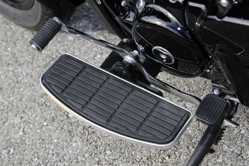 Suzuki Intruder C1500T