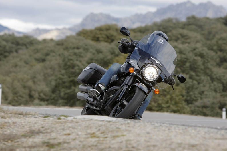 Suzuki Intruder C1500T