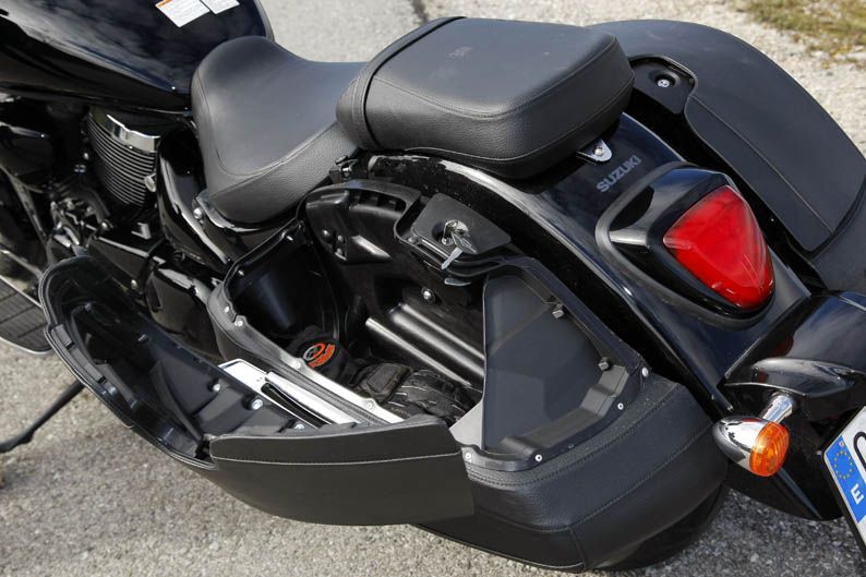 Suzuki Intruder C1500T