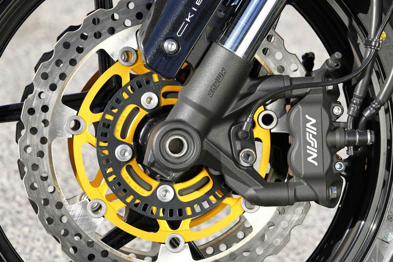 Comparativa Kawasaki ZX-6R 636, Suzuki GSX-R 750 y Triumph Daytona 675