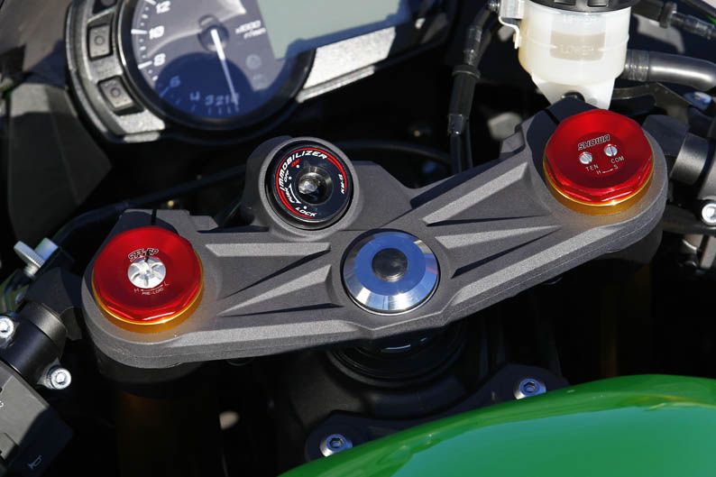 Comparativa Kawasaki ZX-6R 636, Suzuki GSX-R 750 y Triumph Daytona 675