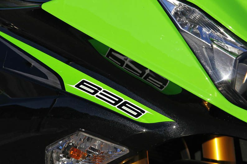 Comparativa Kawasaki ZX-6R 636, Suzuki GSX-R 750 y Triumph Daytona 675