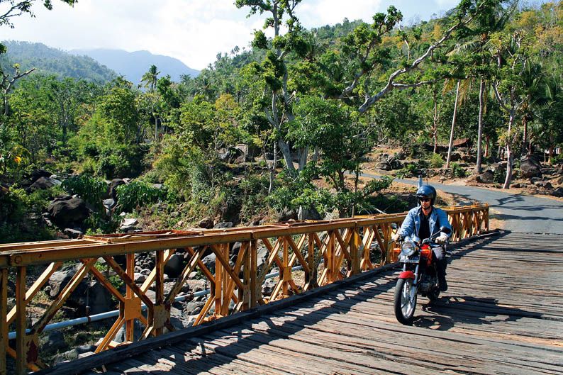 Viajar en moto: Indonesia
