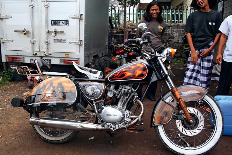 Viajar en moto: Indonesia