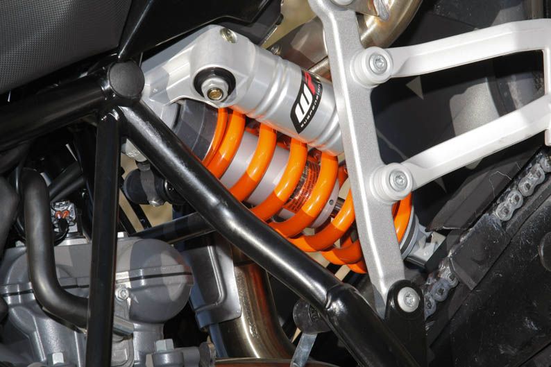 Ducati Multistrada 1200 S Touring vs. KTM 990 SMT