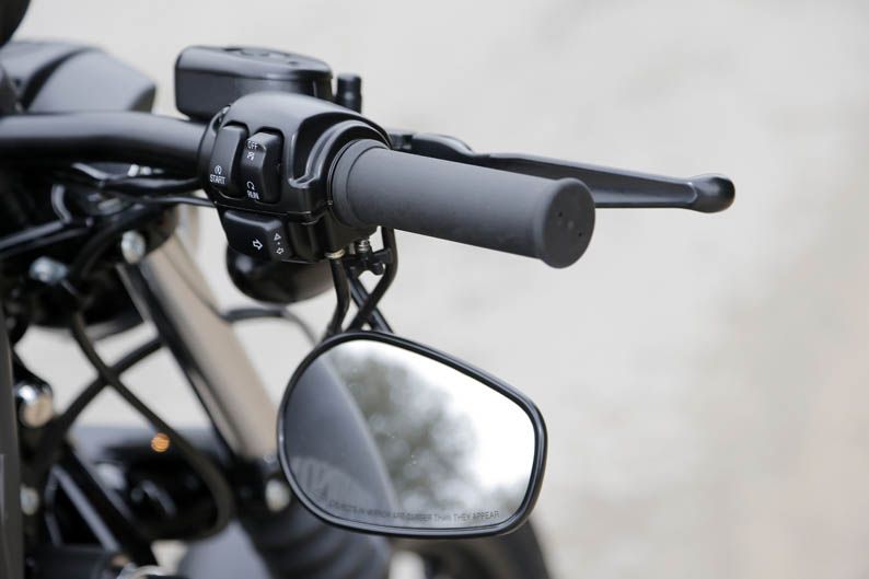 Harley-Davidson Iron 883 Dark Edition