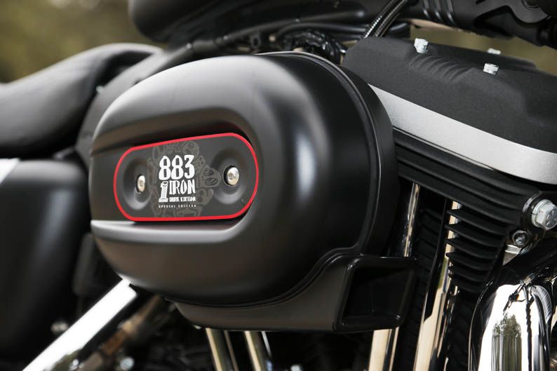 Harley-Davidson Iron 883 Dark Edition