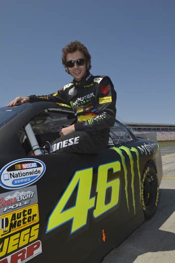 Valentino Rossi prueba un coche de la NASCAR